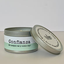 Cargar imagen en el visor de la galería, Confianza - Vela Aromática de cera de soya - Itsavela